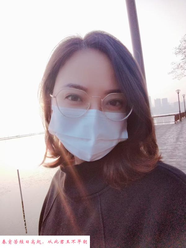 洪山区兼职眼镜少妇 第1张