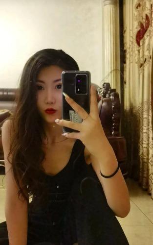 苏州大学城附近的妹子 第1张